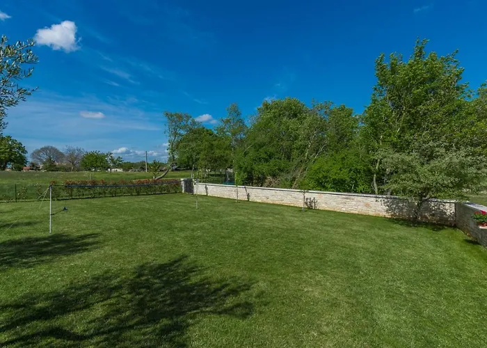 Gardenia With Pool Villa