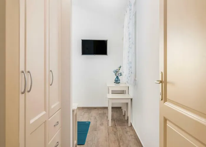 Villa Gardenia With Pool *